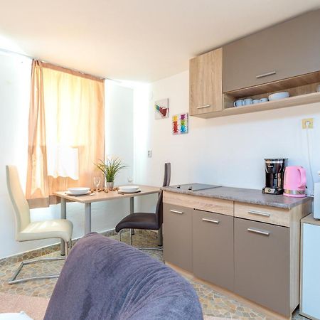 Apartments Elisabeth เมดูลิน ภายนอก รูปภาพ