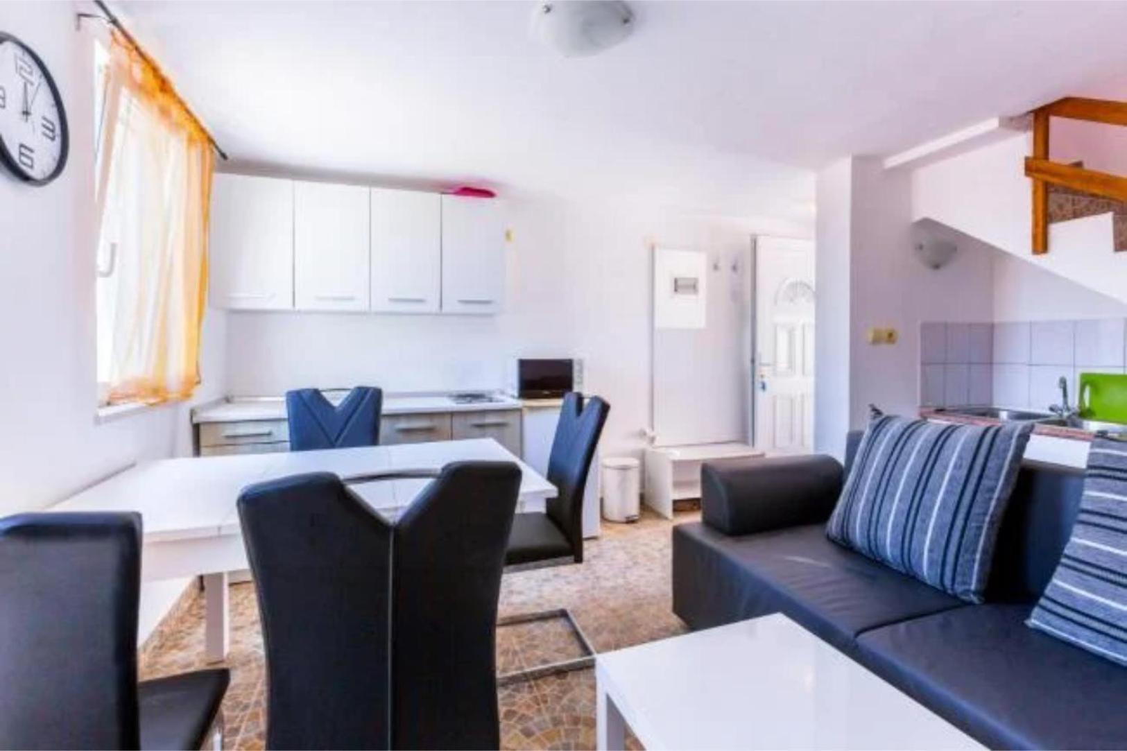 Apartments Elisabeth เมดูลิน ภายนอก รูปภาพ