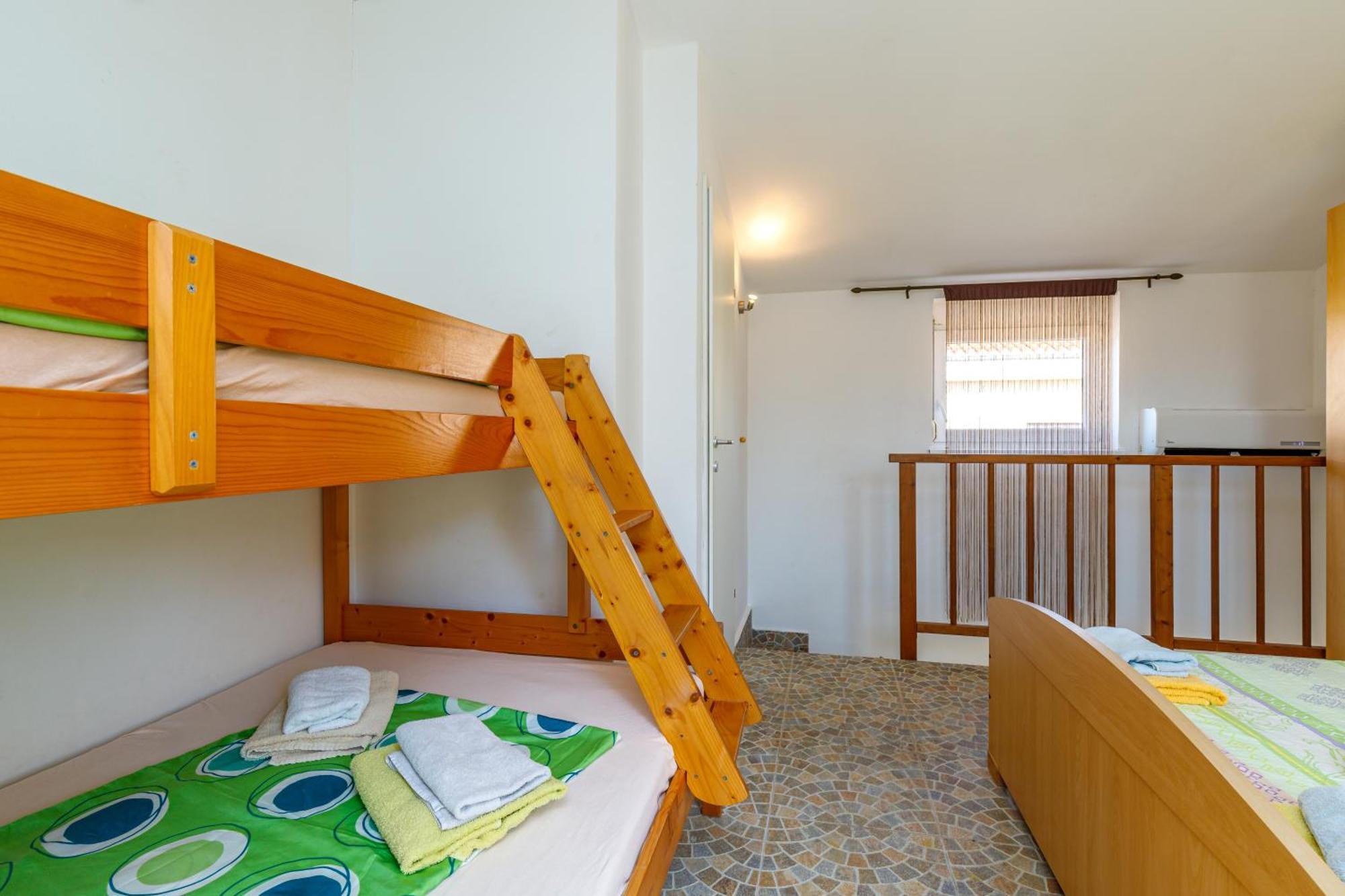 Apartments Elisabeth เมดูลิน ภายนอก รูปภาพ